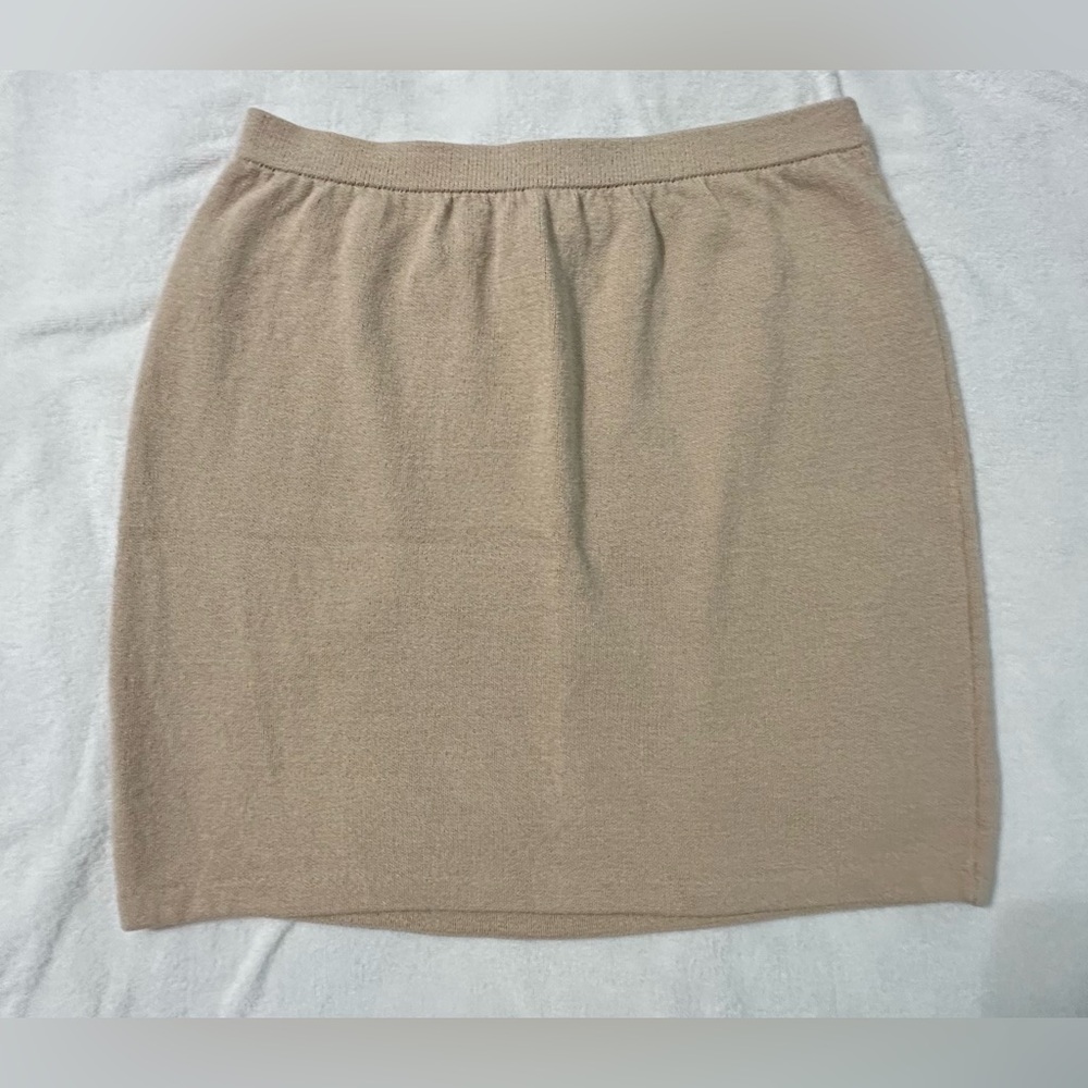 St. John Collection Women’s Knit Skirt - Size 14